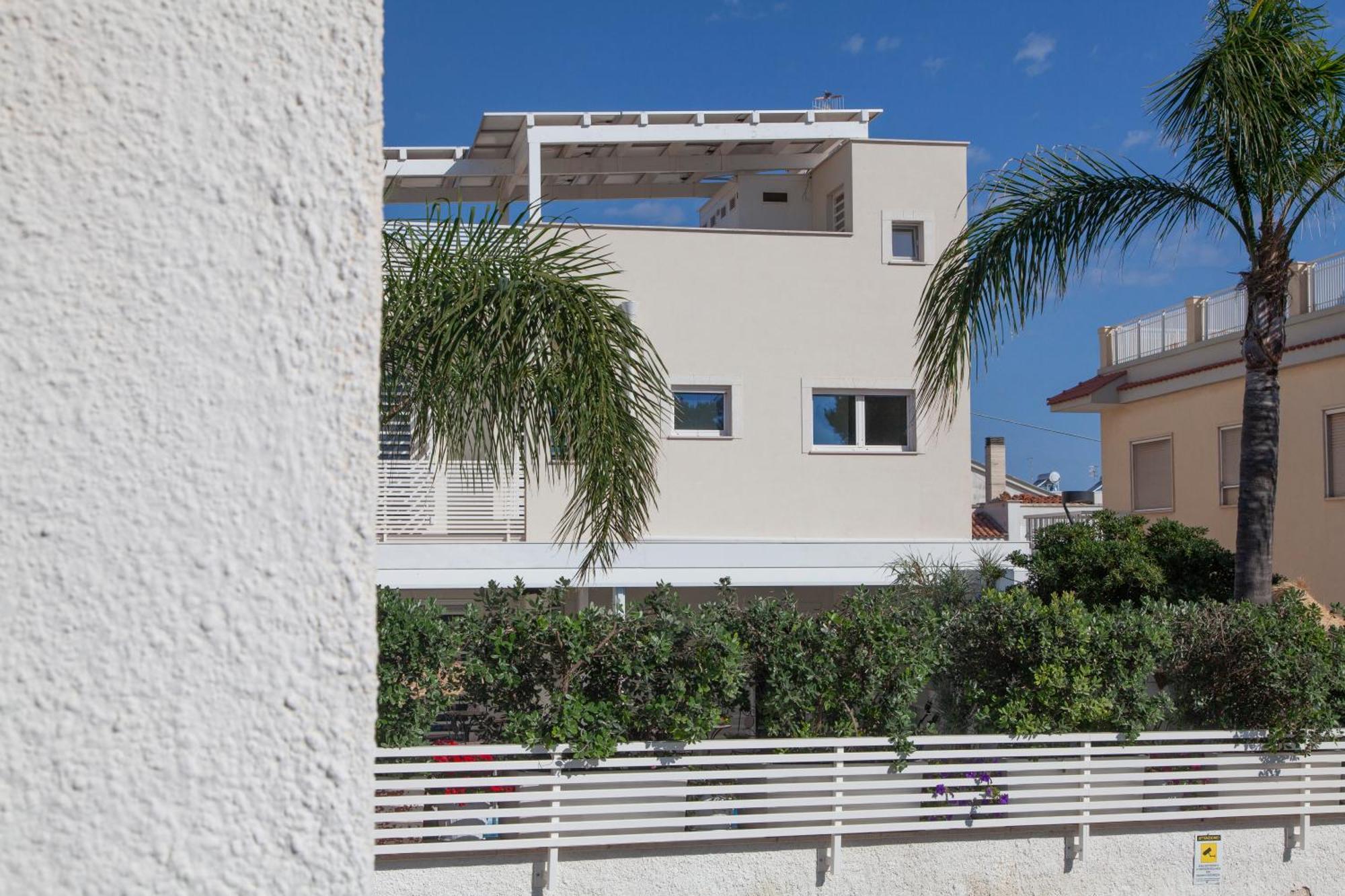 Dimora Nesea Bed and Breakfast Cozze Buitenkant foto
